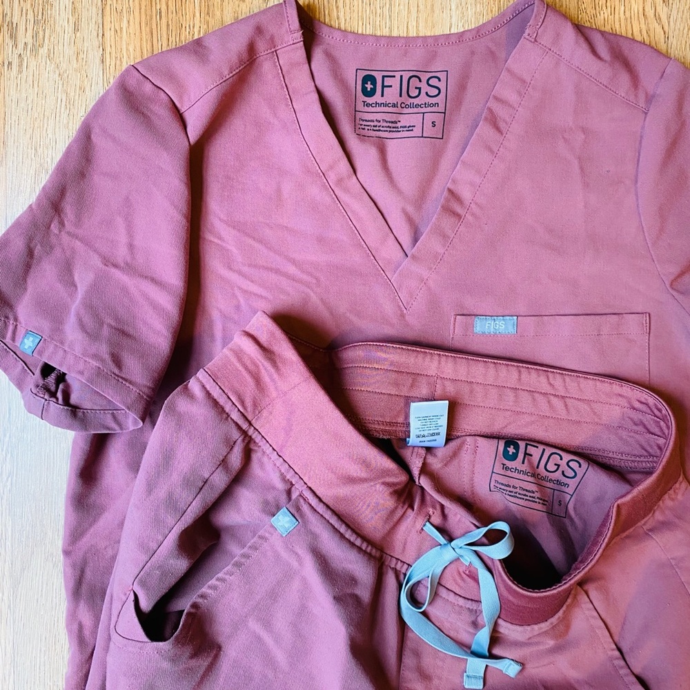 LIMITED EDITION FIGS SCRUB BOTTOMS MAUVE EUC SMALL